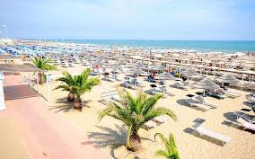 Отель Италия ,Римини с авиа 313 eur  с 28.09 *,  - фото 1