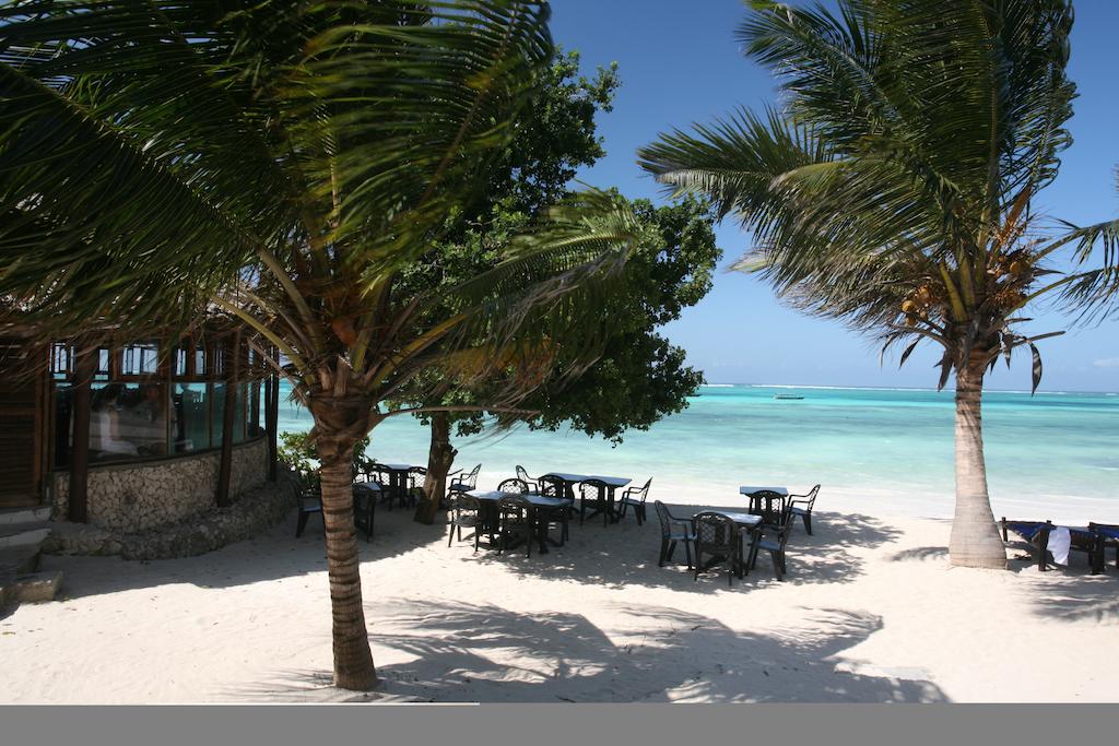 Отель Karafuu Beach Resort & Spa *,  - фото 3
