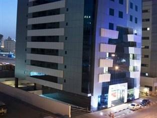 Avari Hotel Apartments Al Barsha 4* - смотреть фото 1 Отель Avari Hotel Apartments Al Barsha 4*, Дубаи - фото 1