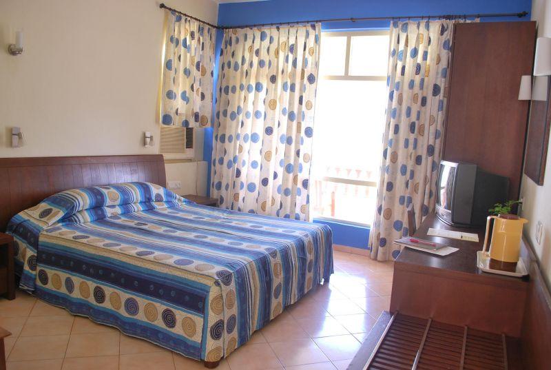 Отель Whispering Palms Beach Resort 3*, ГОА северный - фото 11