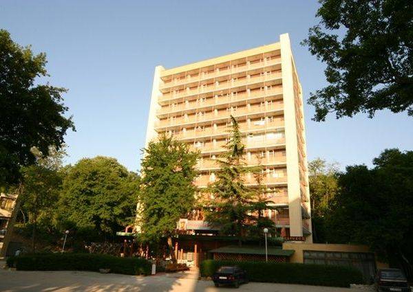 Отель Tsarevets Hotel 2*, Золотые Пески - фото 1