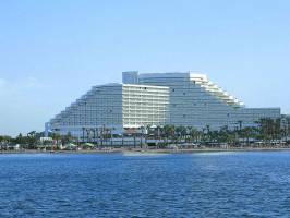 Отель Isrotel Royal Beach – подобрать тур Горящие туры в отель Isrotel Royal Beach 5*,