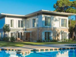 Отель Azure Villas by Cornelia – подобрать тур Горящие туры в отель Azure Villas by Cornelia 5*,