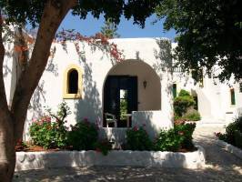 Отель Hersonissos Village – подобрать тур Горящие туры в отель Hersonissos Village 4*, о. Крит, Сингапур