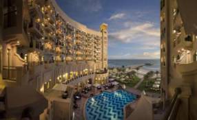 Горящие туры в отель ОАЭ 5* пляжный роскошный отель, Bahi Ajman Palace Hotel 5*,514$   