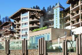 Горящие туры в отель Alpine Palace 5*, Заальбах, 