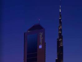 Отель Radisson Blu Hotel, Dubai Waterfront – подобрать тур Горящие туры в отель Radisson Blu Hotel, Dubai Waterfront 4*, Дубаи,