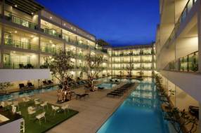 Горящие туры в отель The Old Phuket Karon Beach Resort (Ex.the Old Phuket Hotel) 3*, Пхукет, 