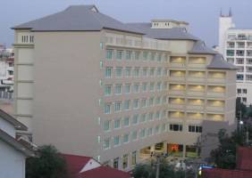 Горящие туры в отель Crown Pattaya Beach Hotel 3*, Паттайя, 